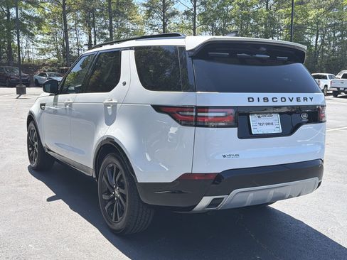 Used 2020 Land Rover Discovery Landmark AWD/4WD image 6