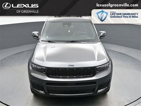 Used 2022 Jeep Grand Cherokee L Laredo image 17