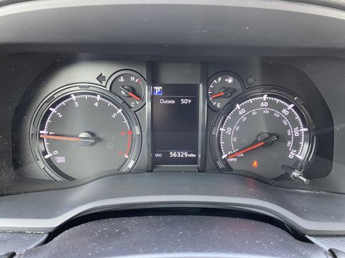 Used 2022 Toyota 4Runner SR5 image 11