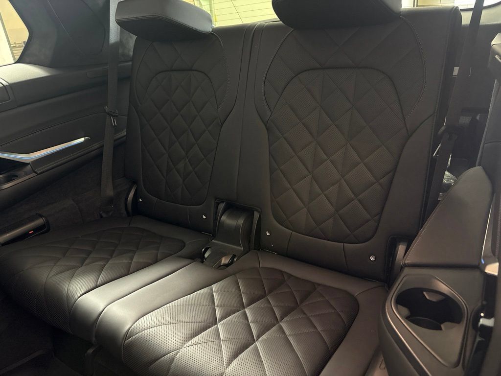 Certified 2026 BMW X7 xDrive40i AWD/4WD image 35