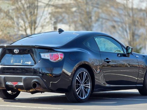 Used 2015 Scion FR-S image 5