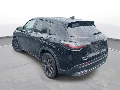 Used 2024 Honda HR-V Sport image 8