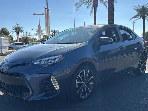 Used 2019 Toyota Corolla SE image 3