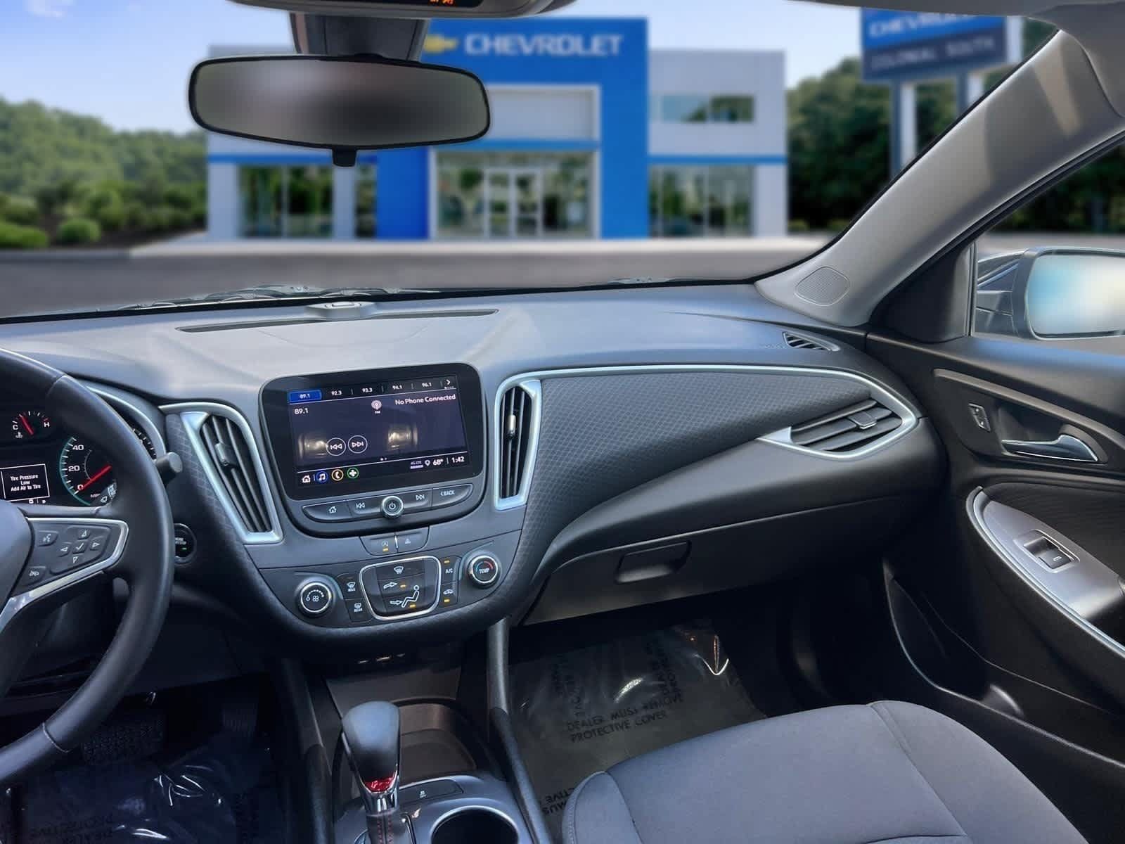 Used 2022 Chevrolet Malibu RS FWD image 33