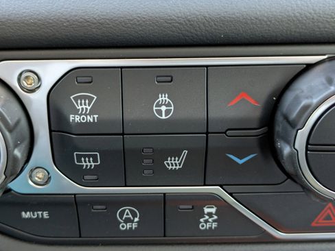 New 2026 Jeep Gladiator Sport AWD/4WD image 25