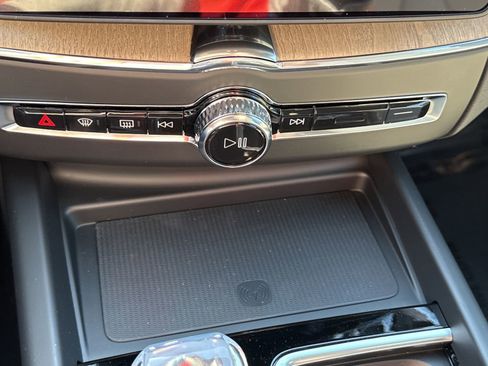New 2026 Volvo XC60 B5 Core w/ Climate Package image 29
