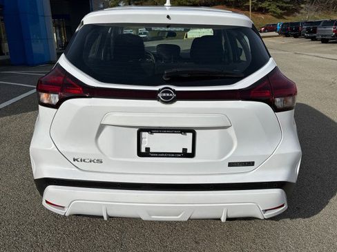 Used 2024 Nissan Kicks S image 4