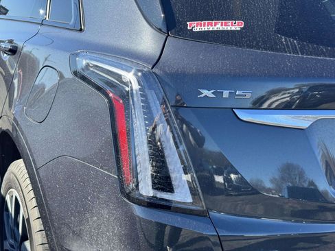 Certified 2023 Cadillac XT5 Sportv w/ LPO, Floor Liner Package image 9