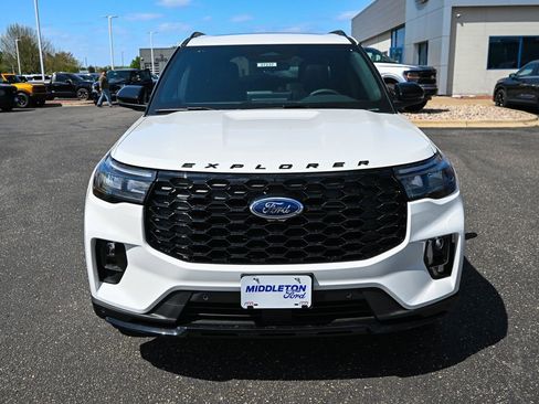 New 2026 Ford Explorer ST-Line AWD/4WD image 10