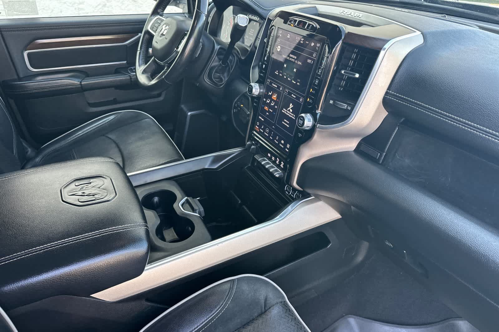 Used 2022 RAM 2500 Laramie AWD/4WD image 18