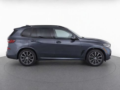 Used 2021 BMW X5 xDrive40i w/ M Sport Package AWD/4WD image 3