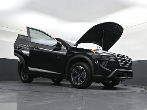 Certified 2026 Nissan Rogue SV FWD image 56