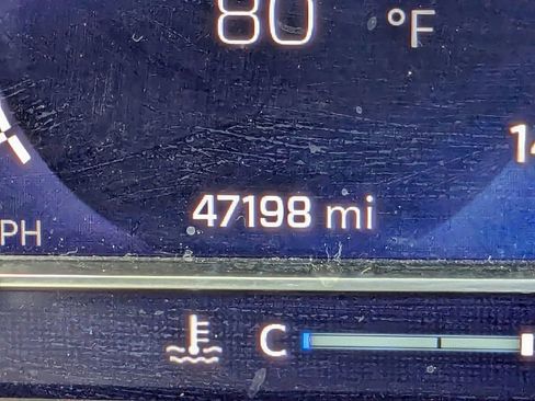 Used 2025 Chevrolet Silverado 1500 LT image 29