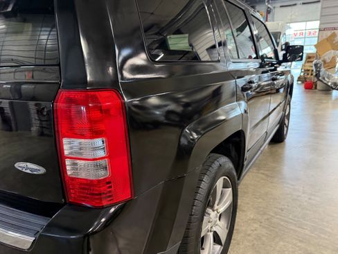 Certified 2016 Jeep Patriot High Altitude image 25