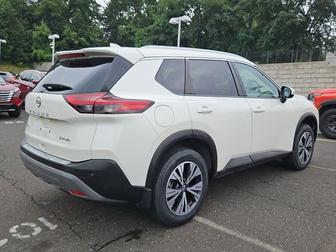Certified 2023 Nissan Rogue SV w/ SV Premium B Package AWD/4WD image 6