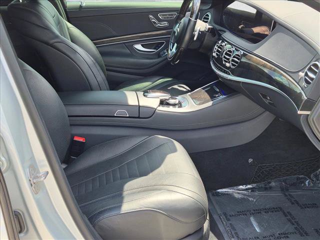 Used 2019 Mercedes-Benz S 560 Sedan image 19