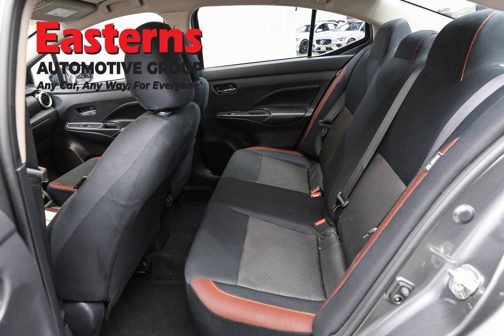 Used 2024 Nissan Versa SR FWD image 22