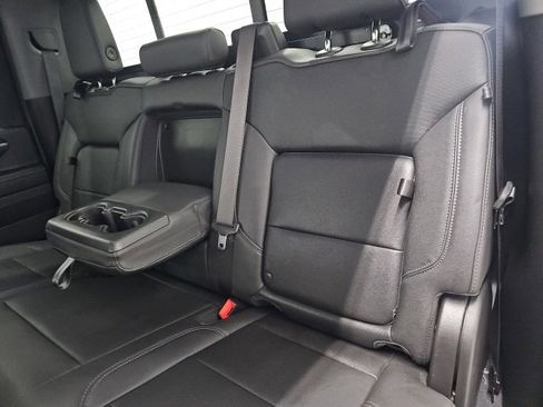 Used 2024 GMC Sierra 3500 SLT w/ SLT Premium Package image 19