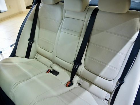 Used 2022 Mercedes-Benz C 300 4MATIC Sedan w/ Exclusive Trim Package image 19