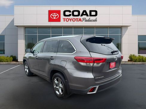 Used 2019 Toyota Highlander Limited Platinum AWD/4WD image 3