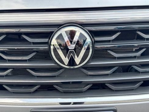 Used 2024 Volkswagen Atlas Cross Sport SEL R-Line AWD/4WD image 10