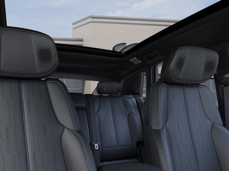 New 2027 Cadillac Lyriq Signature Sport RWD image 24