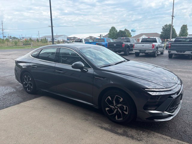 Used 2025 Hyundai Sonata SEL FWD image 7