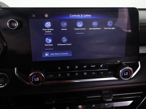 Used 2023 Chevrolet Colorado Z71 w/ Z71 Convenience Package 2 AWD/4WD image 44