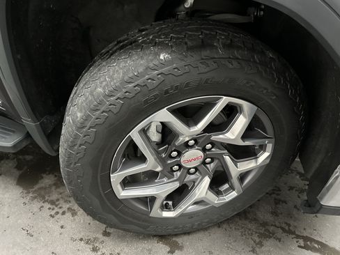 Used 2024 GMC Sierra 1500 SLT w/ SLT Premium Plus Package AWD/4WD image 13