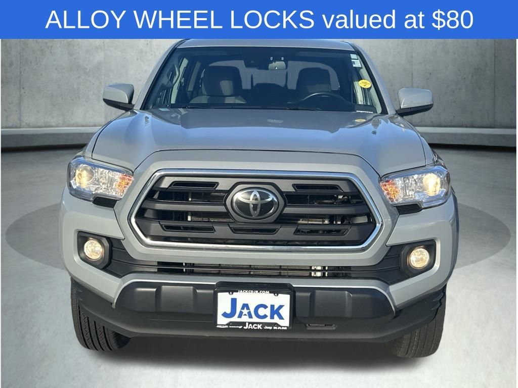 Used 2019 Toyota Tacoma SR5 AWD/4WD image 9
