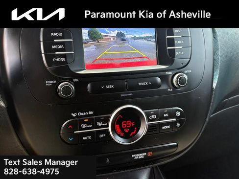 Used 2017 Kia Soul + FWD image 10