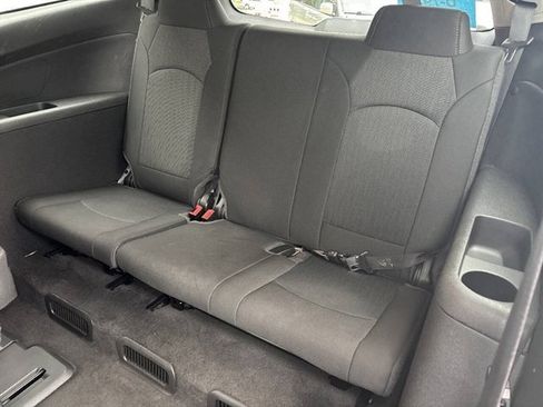 Used 2015 Chevrolet Traverse LT w/ Style and Technology Package AWD/4WD image 11