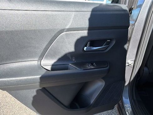 New 2026 Nissan Kicks SR w/ Cold Weather Package image 14