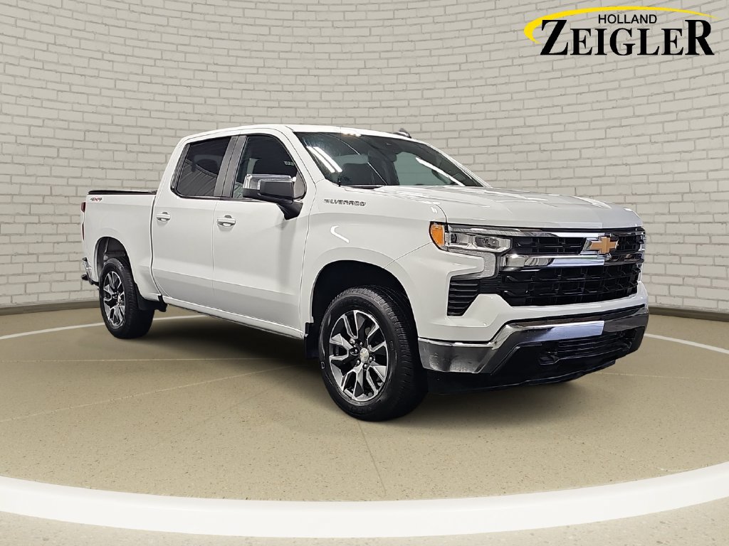 Used 2024 Chevrolet Silverado 1500 LT AWD/4WD image 3
