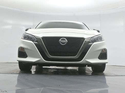 Used 2022 Nissan Altima 2.0 SR image 45