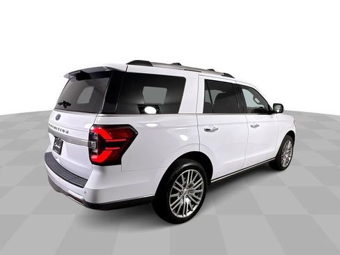 Used 2024 Ford Expedition Limited image 8