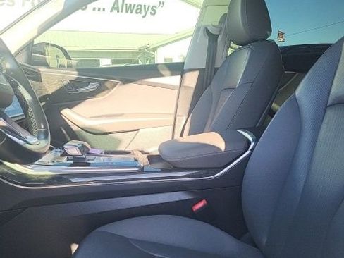 Used 2021 Audi Q8 Prestige image 12