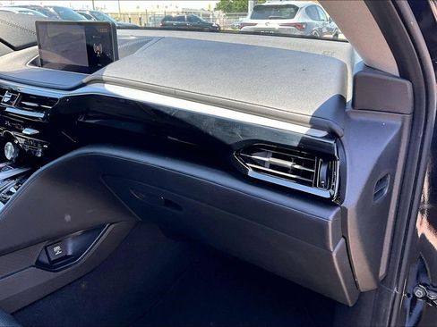 Used 2023 Acura MDX SH-AWD w/ Technology Package image 21