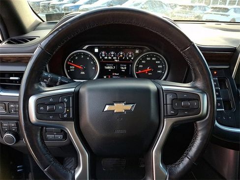 Used 2021 Chevrolet Tahoe Premier w/ Premium Package image 22