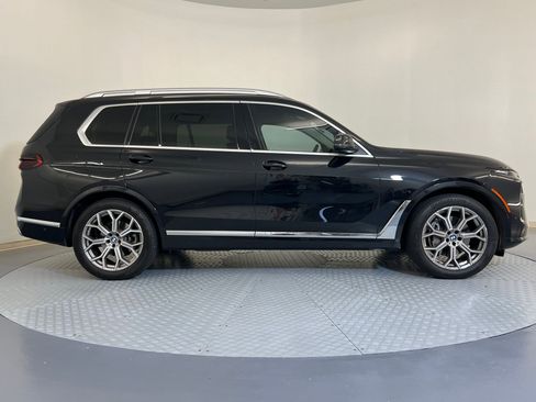 Certified 2024 BMW X7 xDrive40i image 8