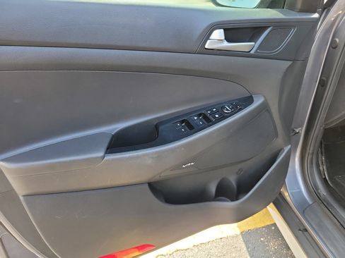 Used 2019 Hyundai Tucson Sport w/ Cargo Package AWD/4WD image 23