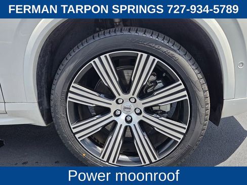 Used 2024 Volvo XC90 T8 Ultimate AWD/4WD image 13