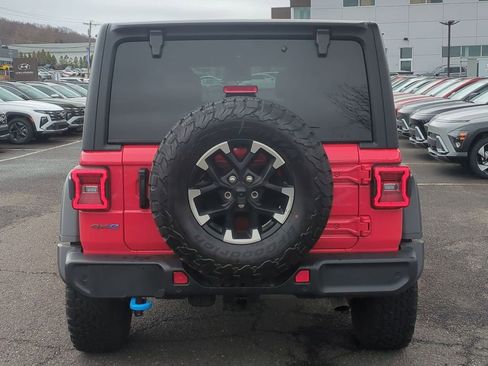 Used 2025 Jeep Wrangler Unlimited Rubicon 4xe w/ Safety Group AWD/4WD image 4
