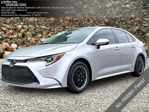 Used 2021 Toyota Corolla LE FWD image 1