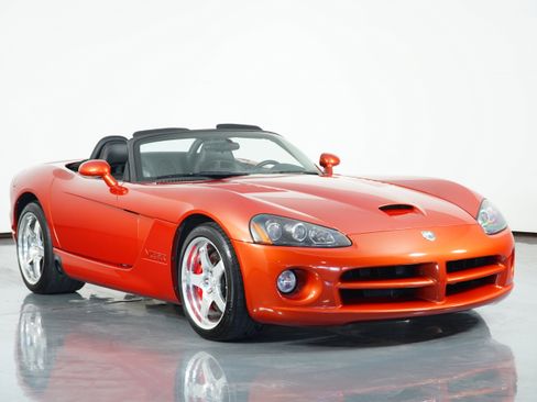 Used 2005 Dodge Viper SRT-10 w/ Copperhead Edition Group image 5