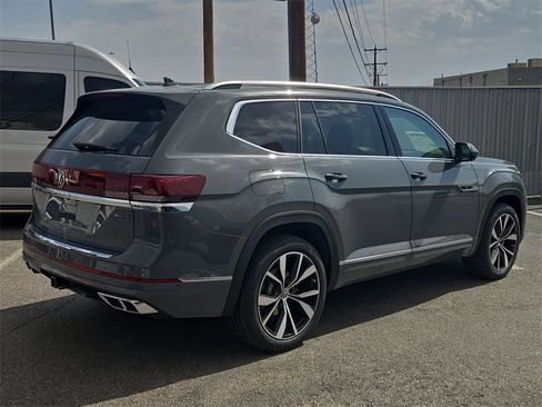 New 2025 Volkswagen Atlas SEL Premium R-Line image 11