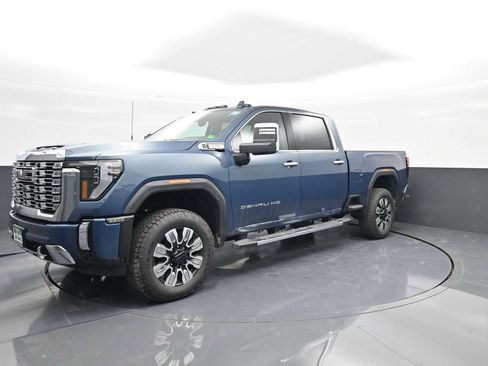 New 2025 GMC Sierra 2500 Denali w/ Denali Reserve Package image 4