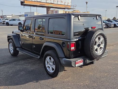Used 2020 Jeep Wrangler Unlimited Sport S image 3