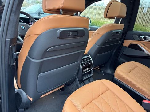 New 2026 BMW X7 xDrive40i image 32