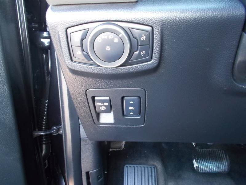 Used 2015 Ford F150 Lariat AWD/4WD image 31